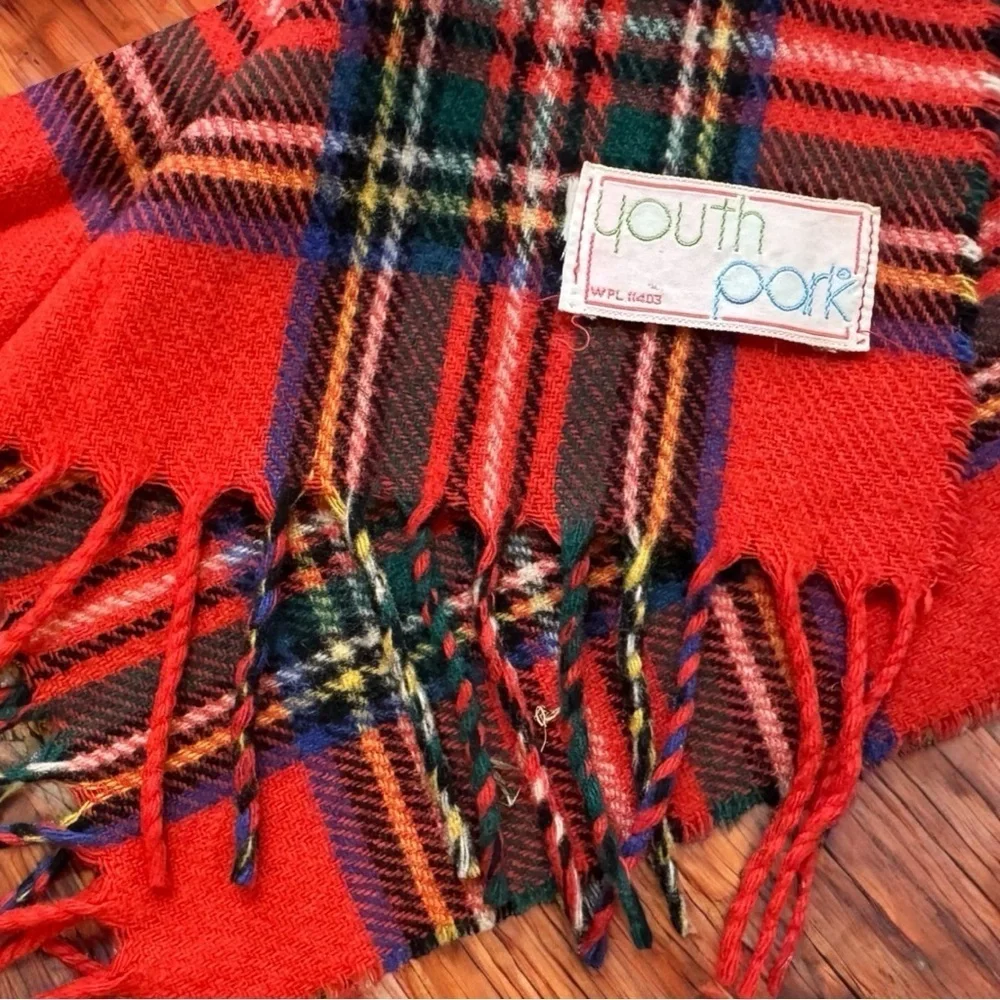 VINTAGE Youth Park Red Tartan Plaid Scarf